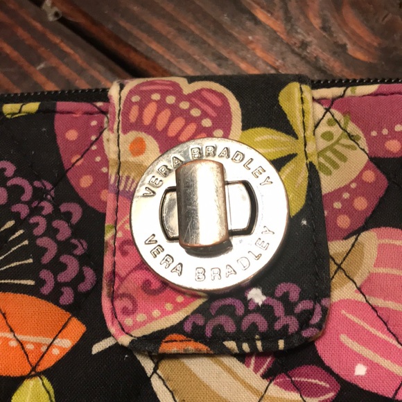 Vera Bradley wallet. - Picture 8 of 8